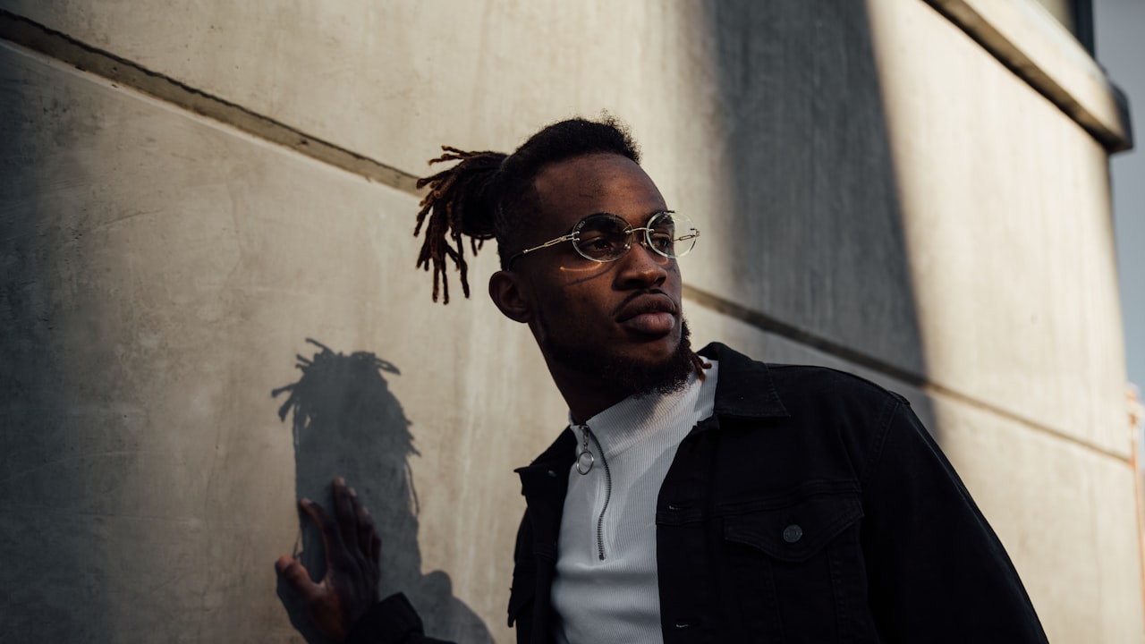 Sober Looking Small Round Framed Glasses